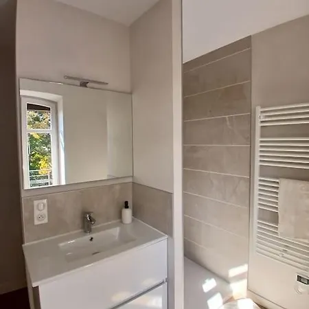 Centre-ville Proche Gare Apartment *
